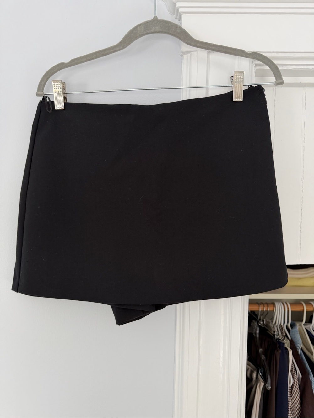Zara Black High-Waist Mini Skort